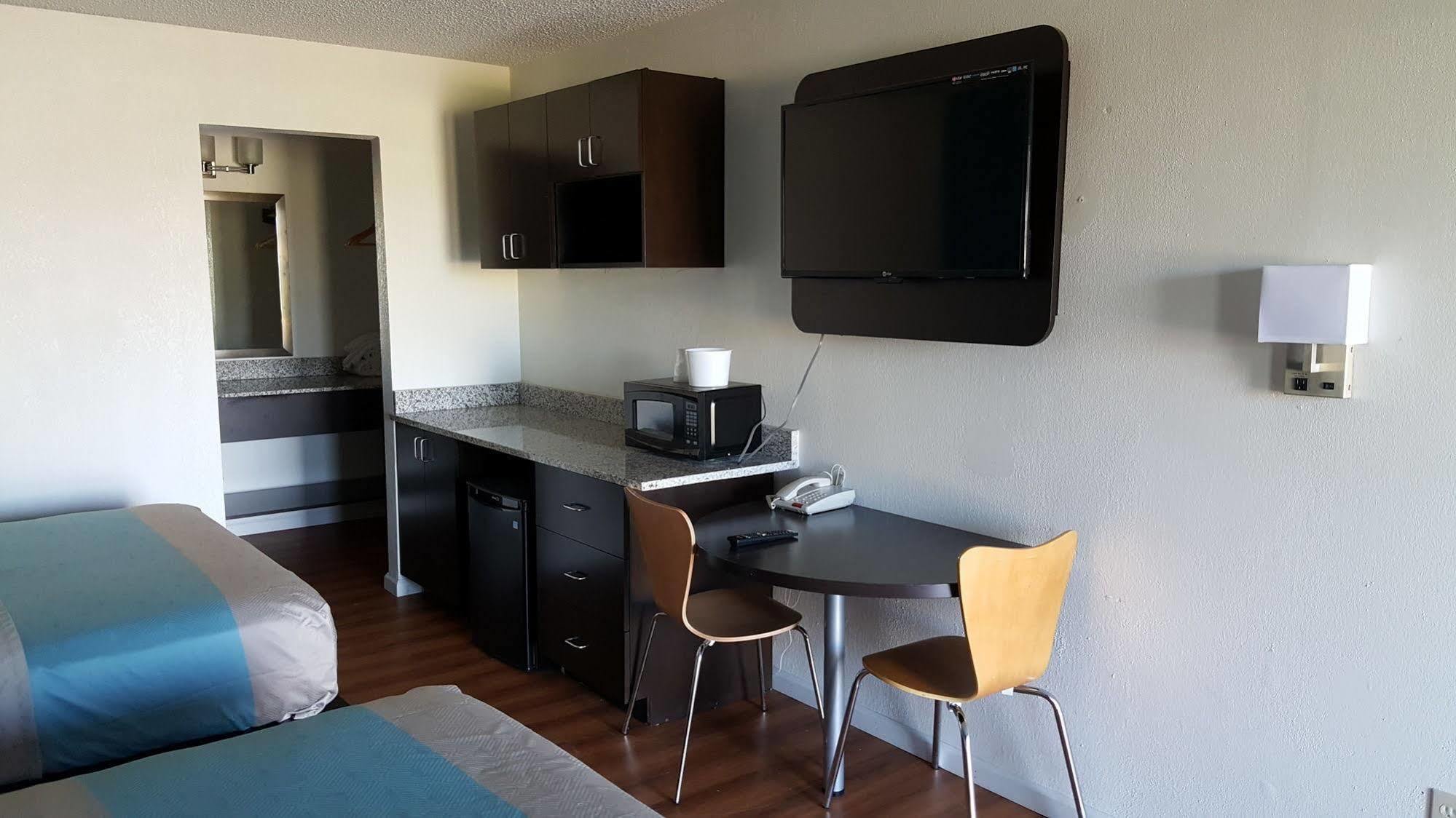 Oyo Hotel Deridder Hwy 171 North Екстериор снимка